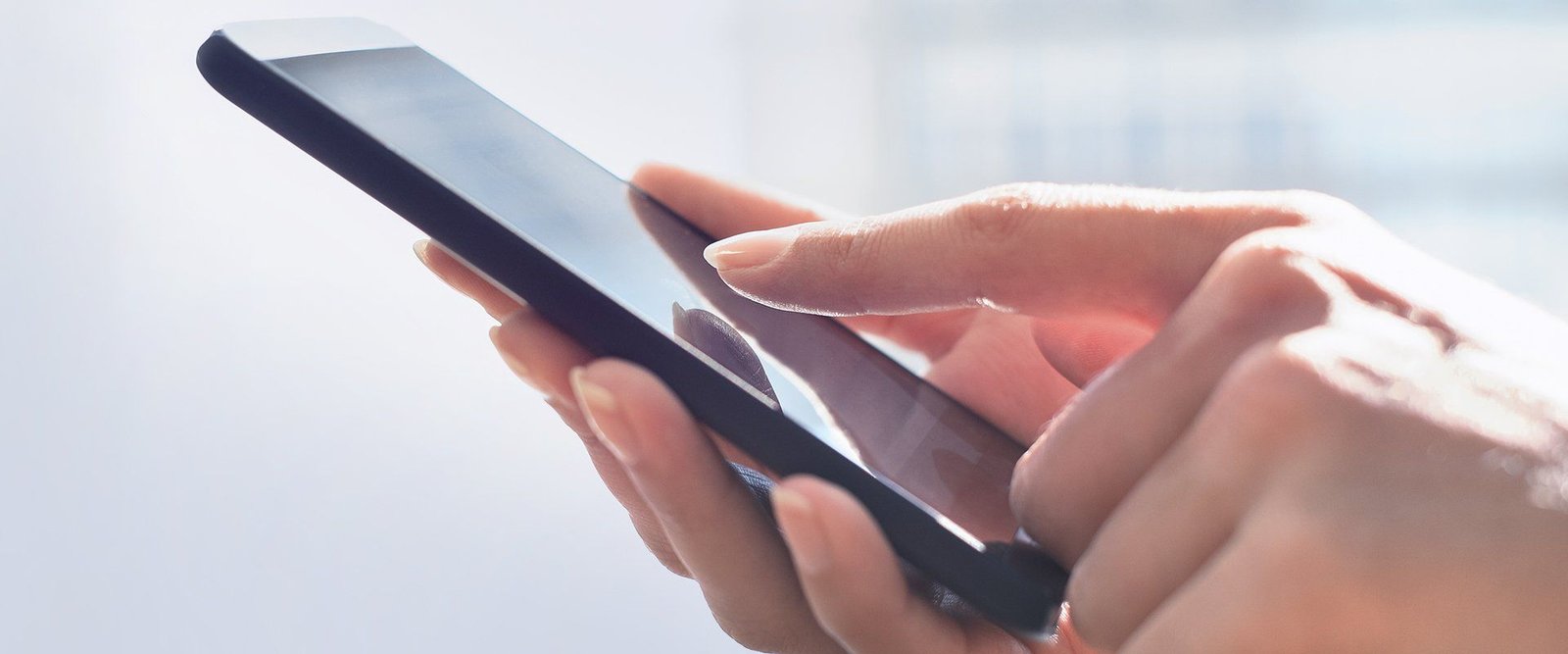 Mobile phones from Mercury Communications